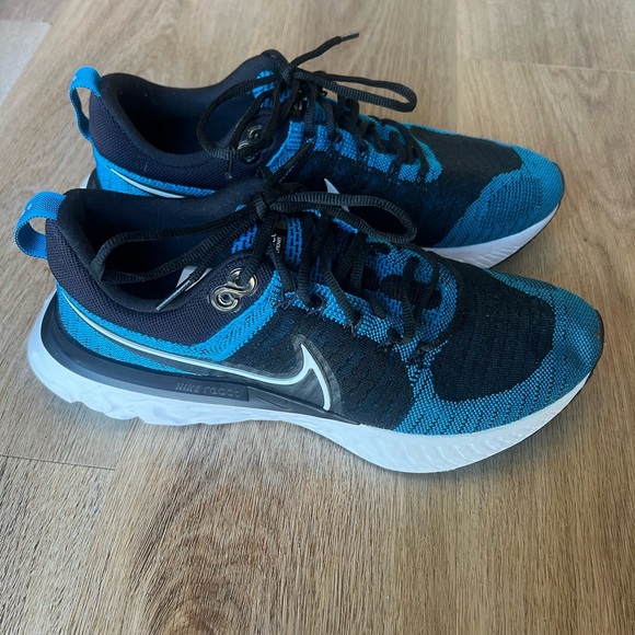 Nike Men’s Infinity Run Flyknit Size 10 - Picture 3 of 10